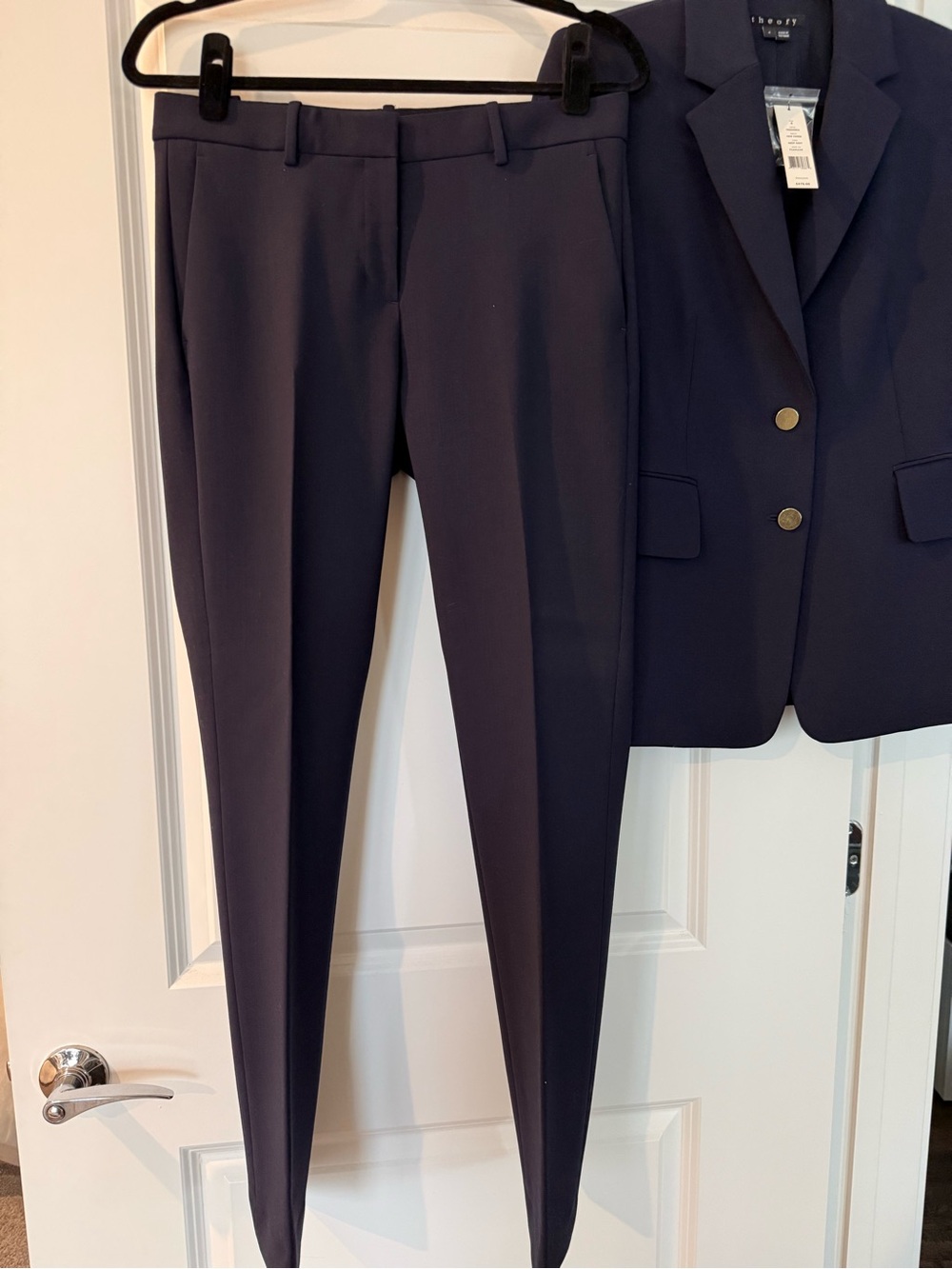 NWOT Theory Izelle B Trousers - Navy 4